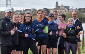 de gauche à droite :
Thibault Wolf, Roxanne Becker , Louise Palombi, Solenn Le Moigne, Laurence Salaun, Bernard Caillet, Quyen Pham, Dominique Provost, Mathilde Berdaguer, Isabelle Brohan, Jean Christophe David